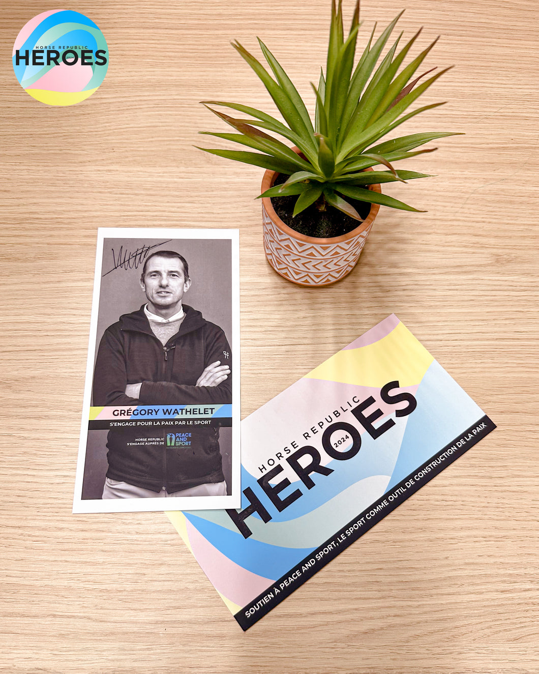 Cartoline autografate HEROES